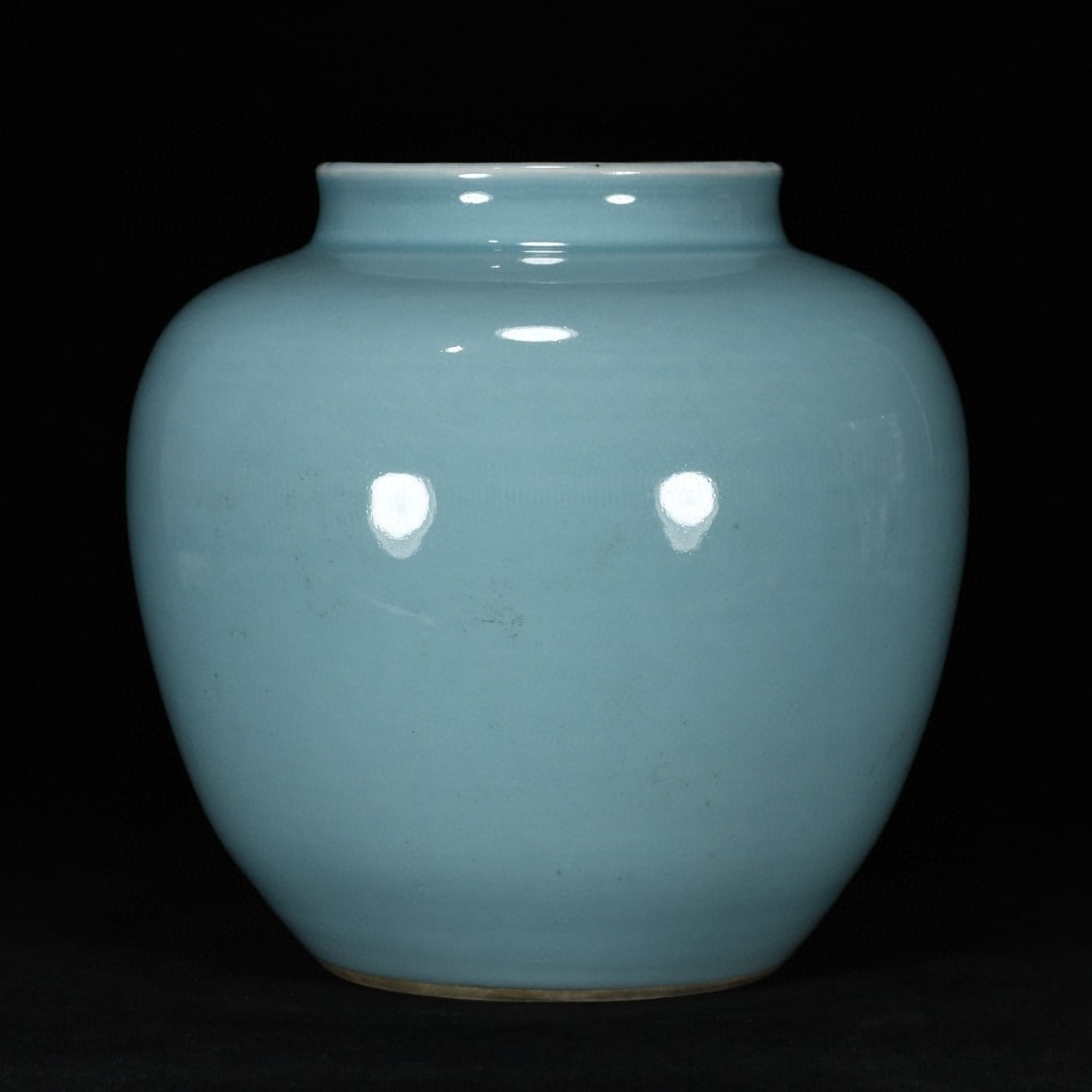A Exquisite Sky Blue Glazed Jar: A Exquisite Sky Blue Glazed Jar,Song Dynasty, China,Size:8.3inx8.7in 天青釉罐,中国宋代