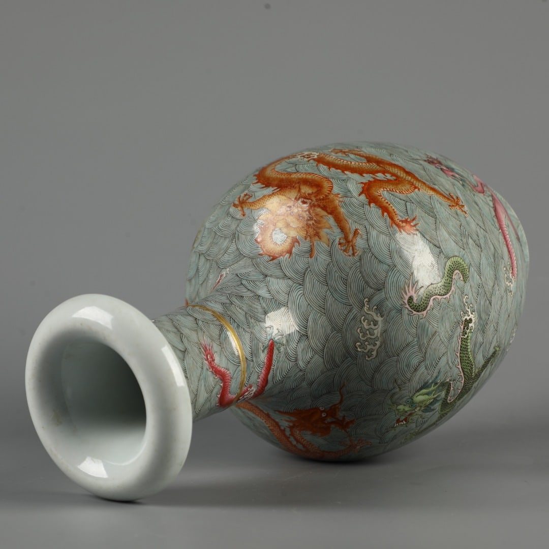 A Exquisite Iron-Red Dragon Pattern Vase - 8