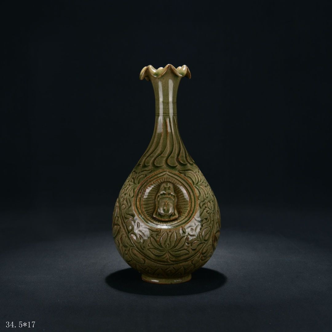 A Exquisite Celadon Glazed Lotus Pattern Vase: A Exquisite Celadon Glazed Lotus Pattern Vase,Song Dynasty, China,Size:13.6inx6.7in 青瓷缠枝莲纹瓶,中国宋代