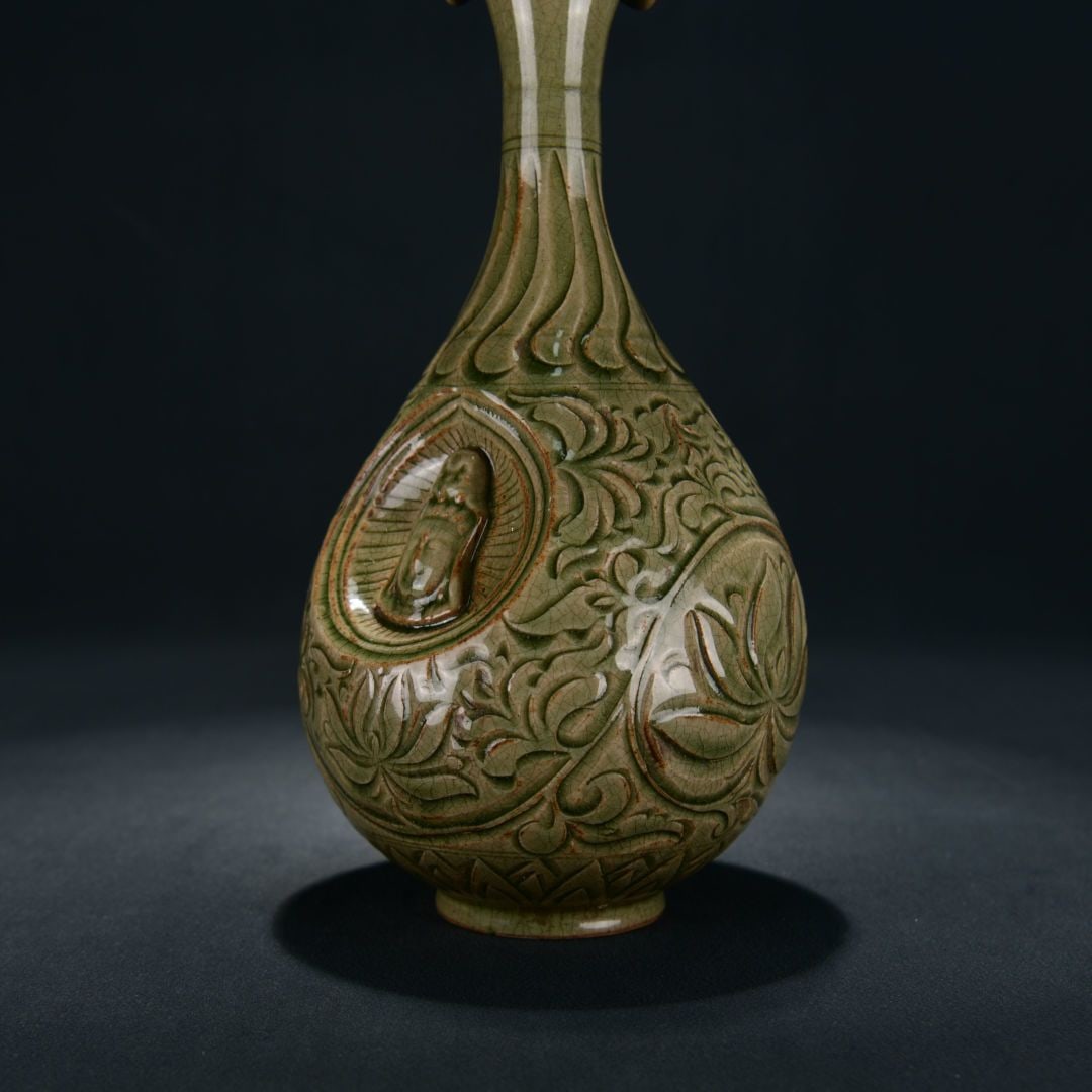 A Exquisite Celadon Glazed Lotus Pattern Vase - 7