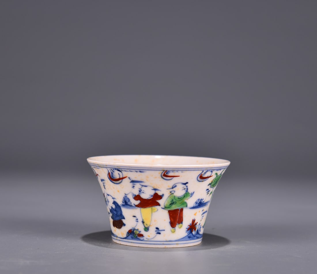 A Exquisite Doucai Figures Pattern Cup - 4