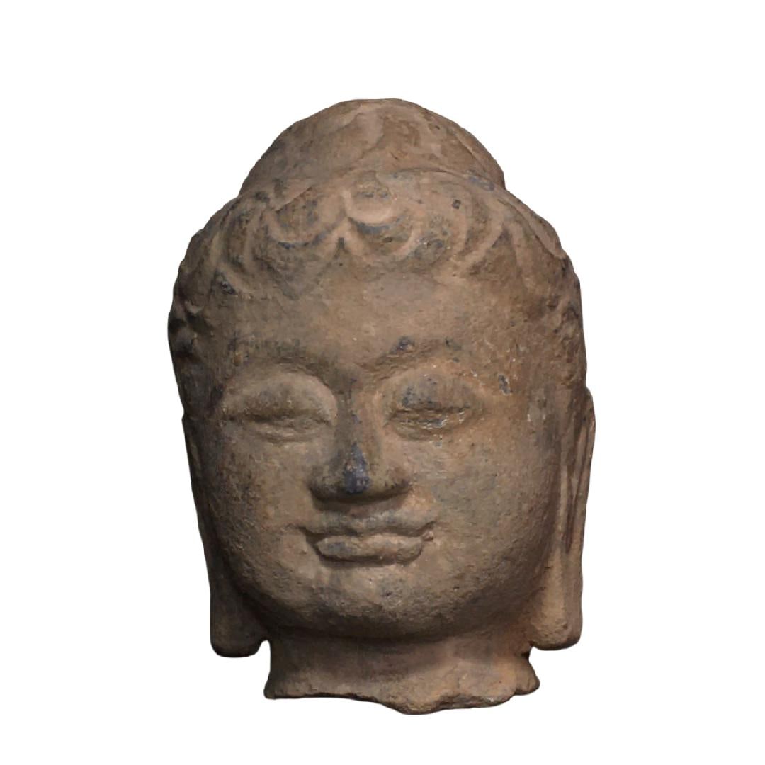 A Exquisite Limestone Buddha head Ornament: A Exquisite Limestone Buddha head Ornament,N.Qi Dynasty, China,Size:4.7inx3.1inx3.1in,Weight:710g 青石佛头摆件,北齐