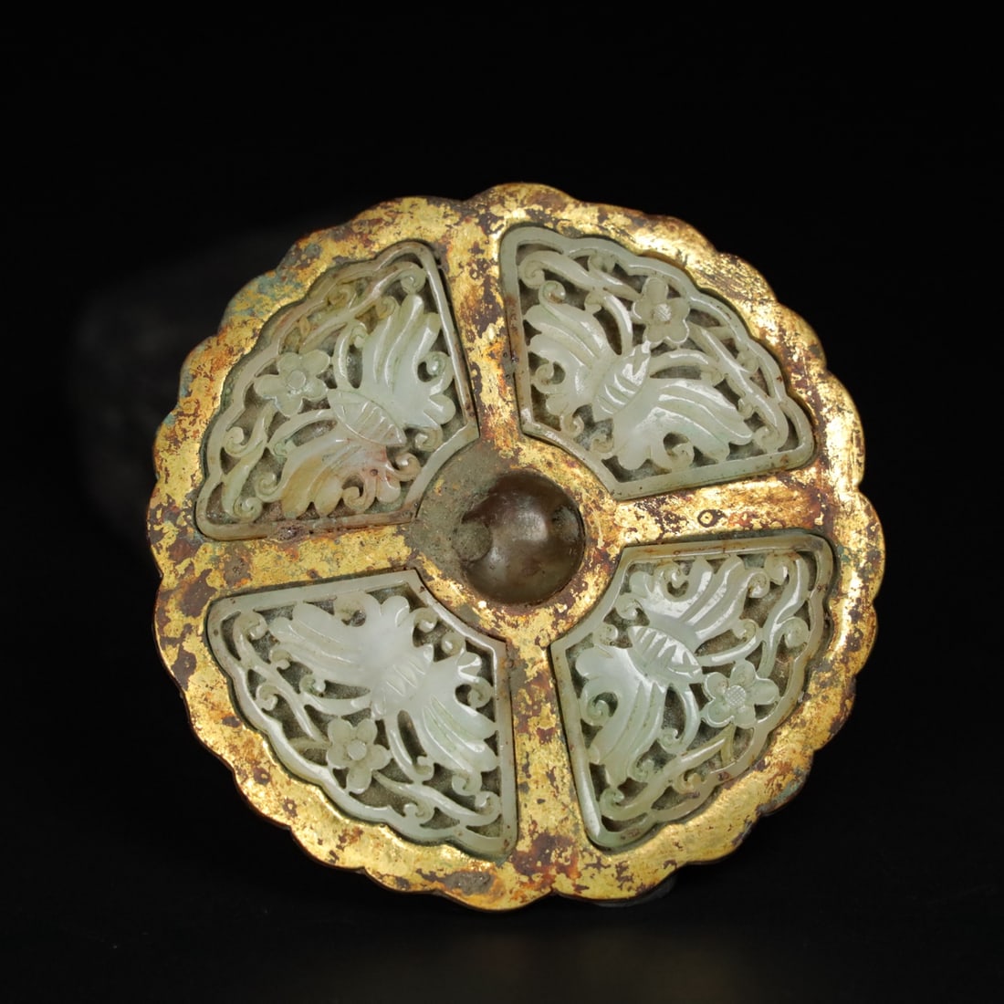 A Exquisite Gilt Bronze Inlaid Hotan Jade Mirror: A Exquisite Gilt Bronze Inlaid Hotan Jade Mirror,Qing Dynasty, China,Size:3.3inx0.2in,Weight:145g 铜鎏金镶嵌和田玉镜,中国清É