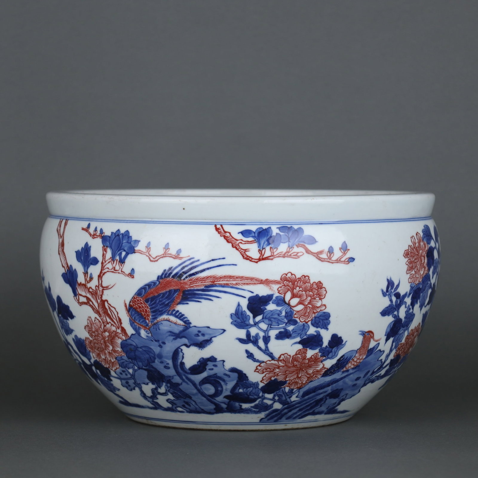 A Exquisite Blue and White Underglaze-Red Flower and Bird Pattern Vat: A Exquisite Blue and White Underglaze-Red Flower and Bird Pattern Vat,Qing Dynasty, China,Size:6.5inx11.7in 青花釉里红花鸟纹缸,中国