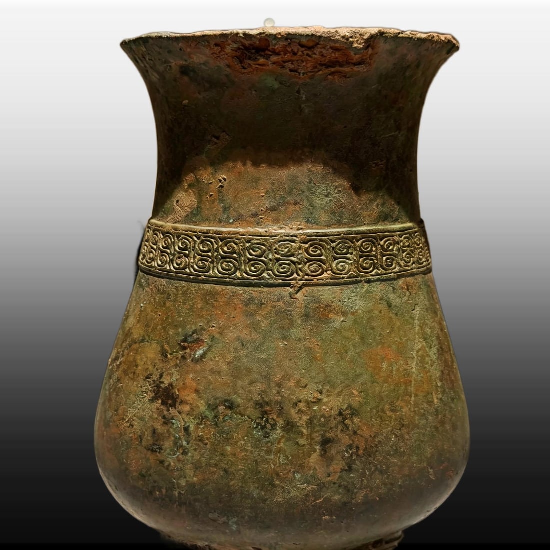 A Exquisite Bronze Vase - 2