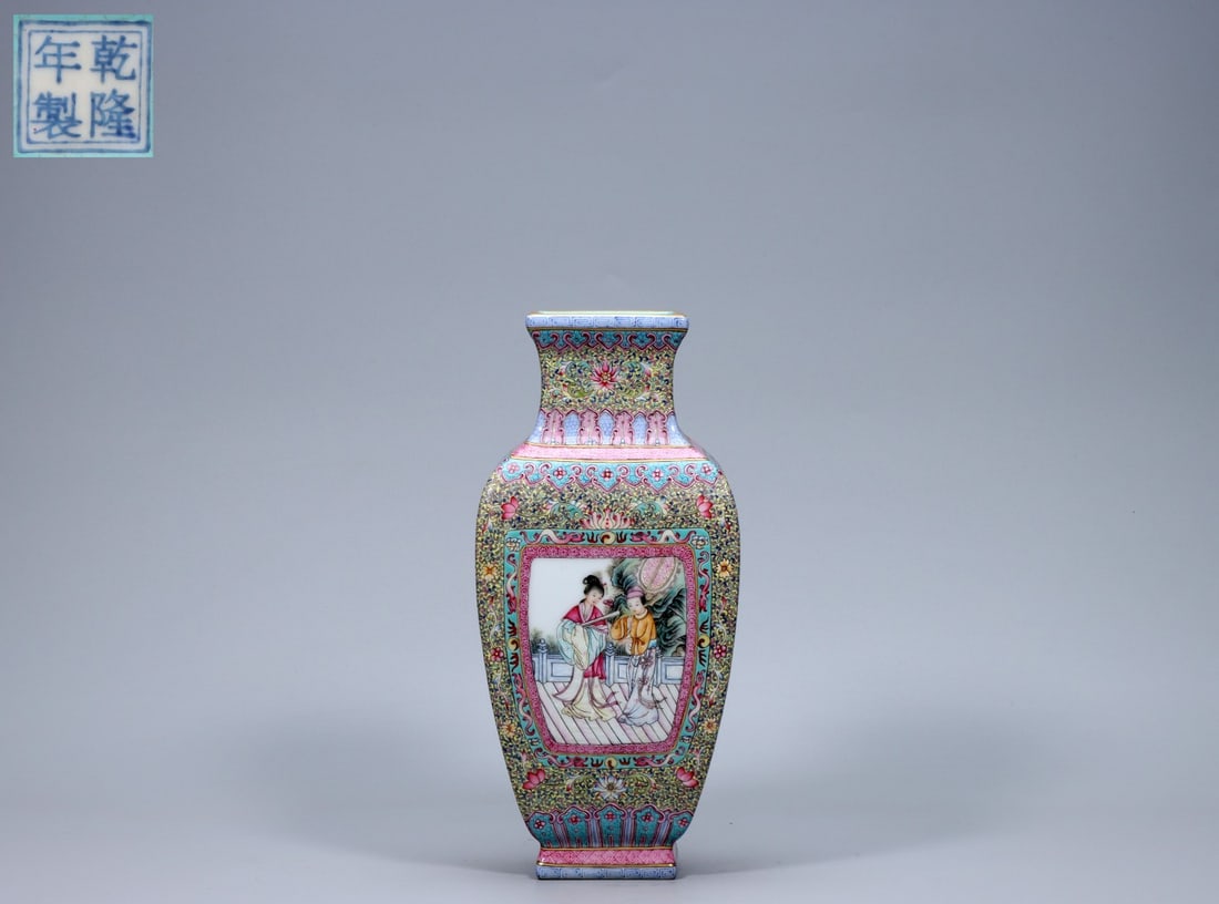 A Exquisite Enamel Figures Pattern Vase: A Exquisite Enamel Figures Pattern Vase,Qing Dynasty, China,Qianlong Four-character Mark,Size:10inx3.7inx4.5in(Mouth Diameter)2.9inx2.4in(Base Diameter)2.6inx2.2in,Weight:1617g