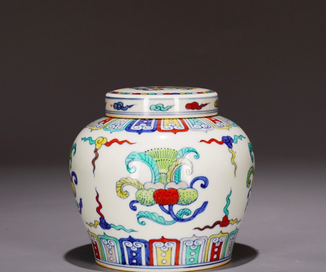 A Exquisite Doucai Ganoderma lucidum Pattern Jar - 4