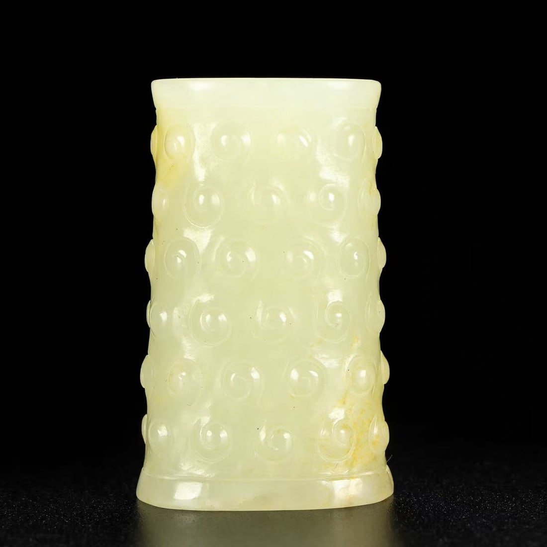A Exquisite Hotan Jade Handheld Carving: A Exquisite Hotan Jade Handheld Carving,Han Dynasty, China,Size:1.2inx0.6inx1.9in,Weight:51g 和田玉手把件,中国汉代