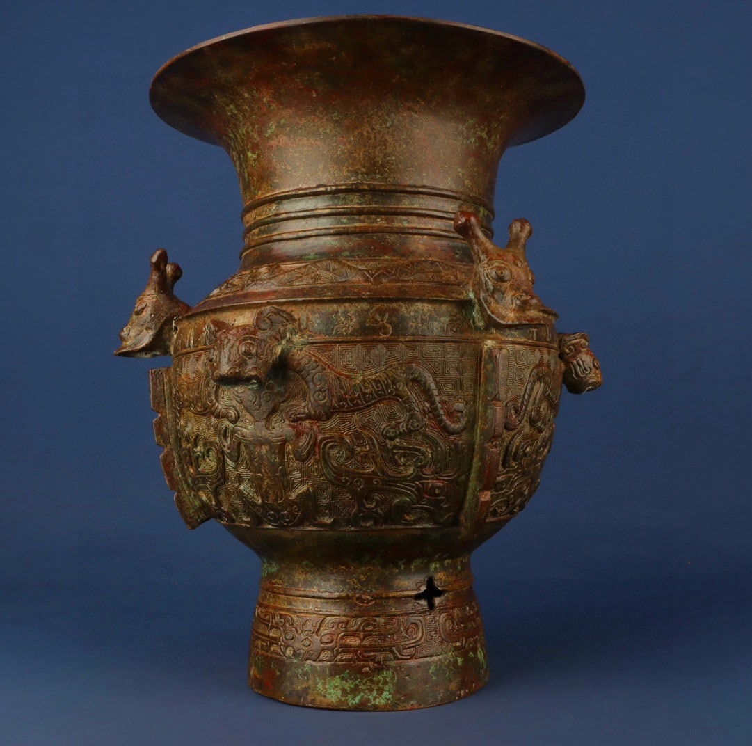 A Exquisite Bronze Dragon Beast-Face Pattern Vase - 4