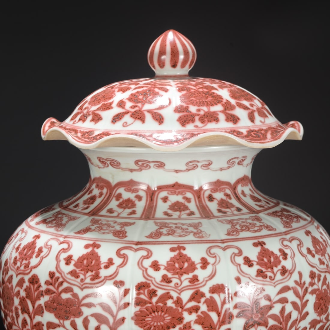 A Exquisite Underglaze-Red Flower Pattern Jar - 3