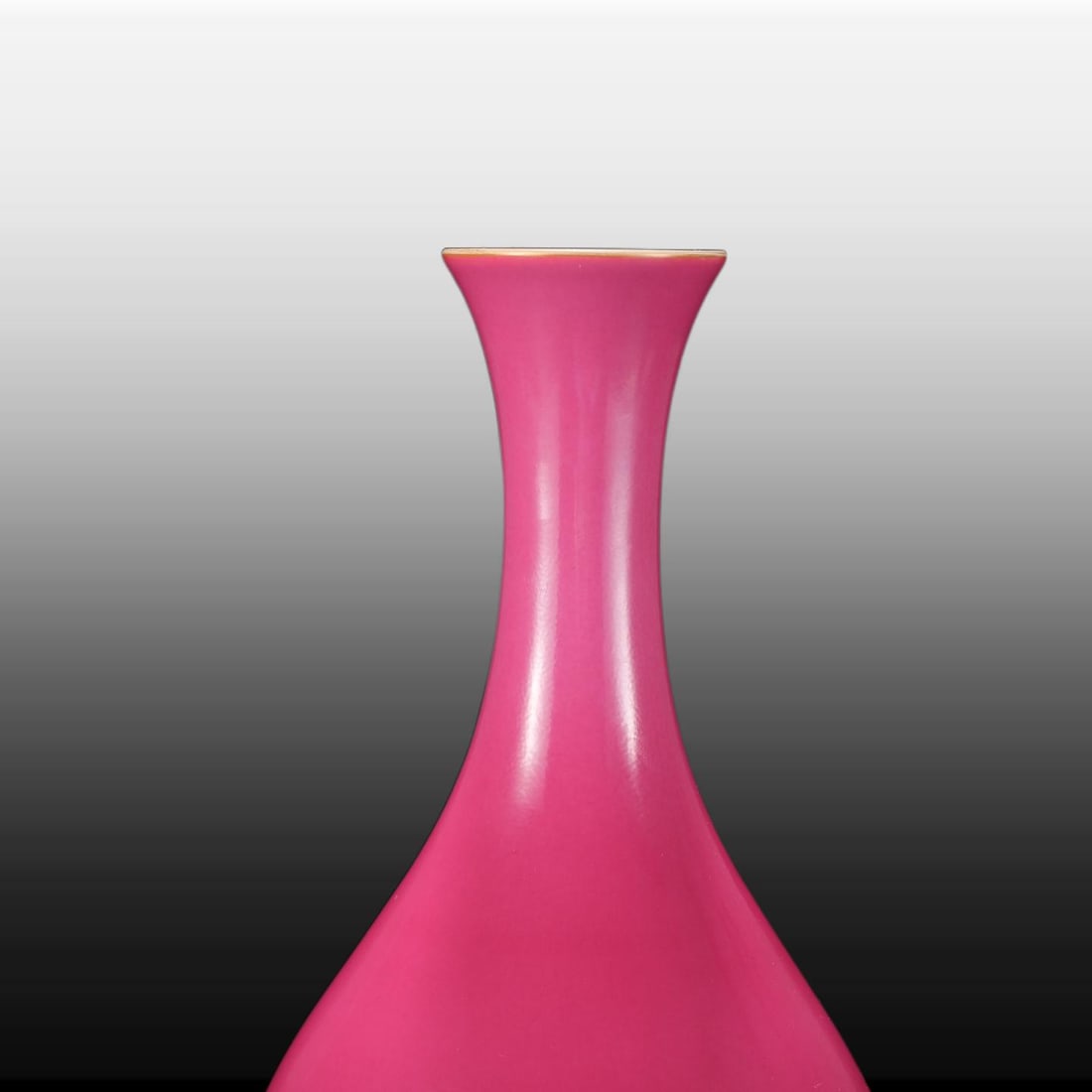 A Exquisite Ruby Red-Glazed Vase - 3