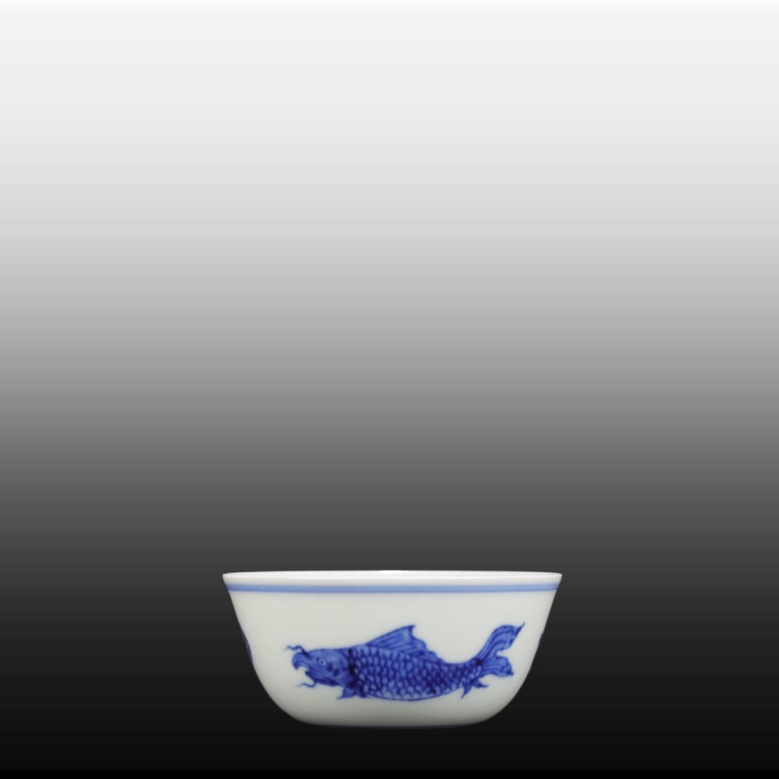 A Exquisite Blue and White Fish Pattern Cup - 6