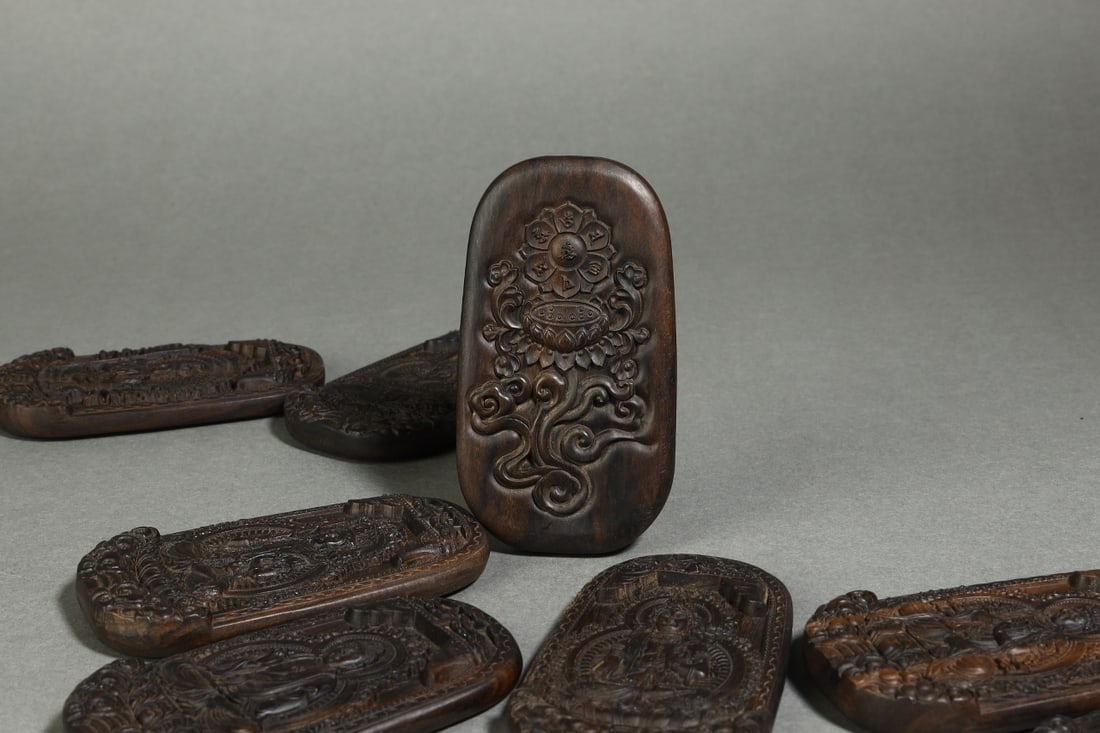 A Exquisite Eaglewood Brand - 9