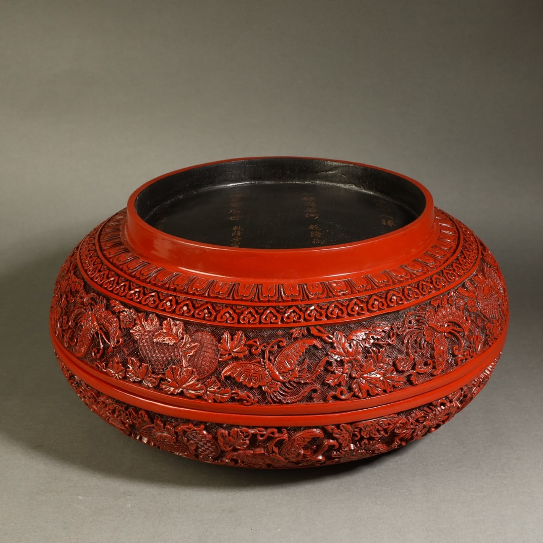 A Exquisite Carved Red Lacquer Flower Pattern Box - 7