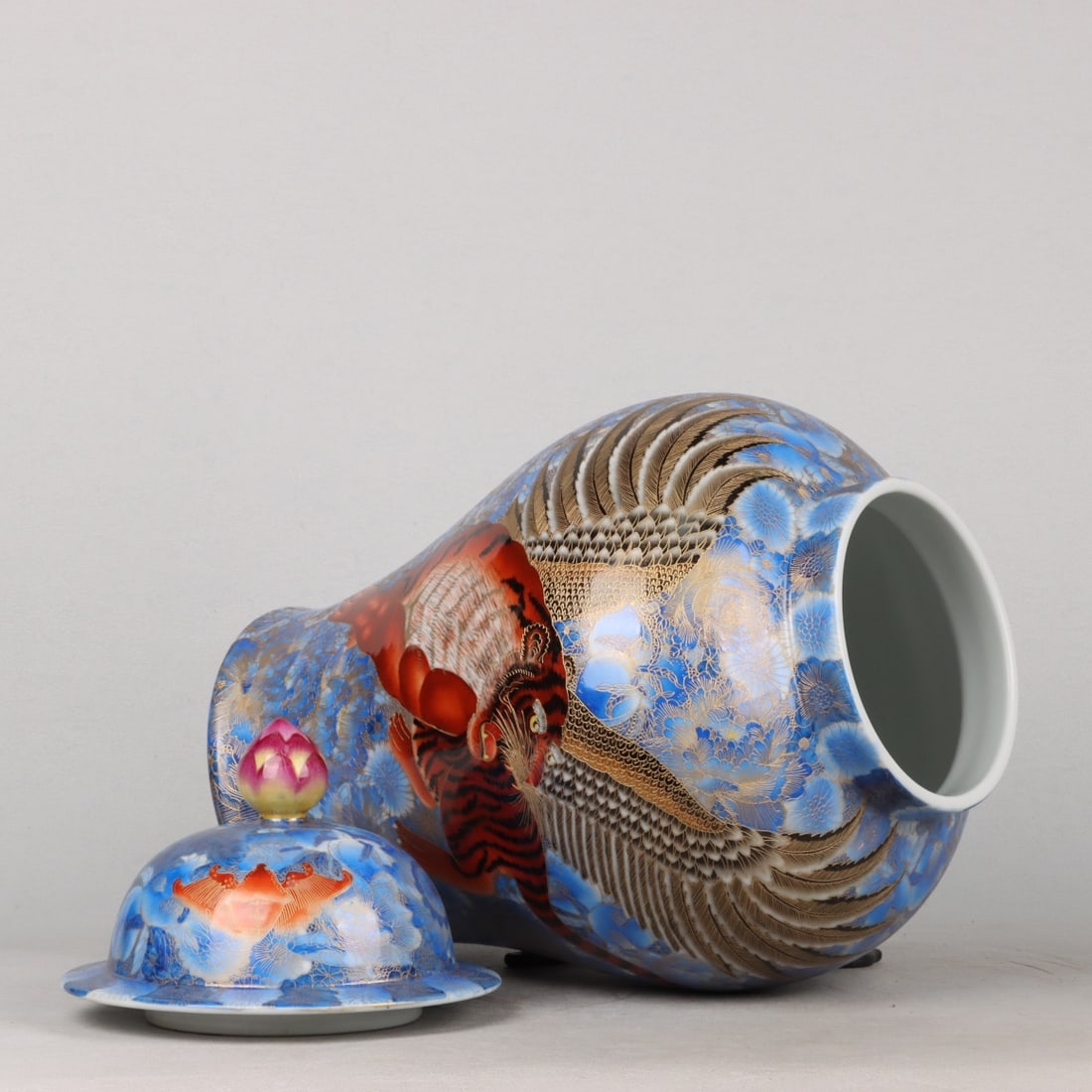 A Exquisite Enamel Tiger Pattern Jar - 7