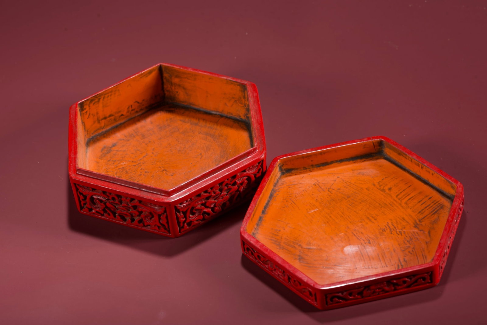 A Exquisite Carved Red Lacquer Flower Pattern Box - 7