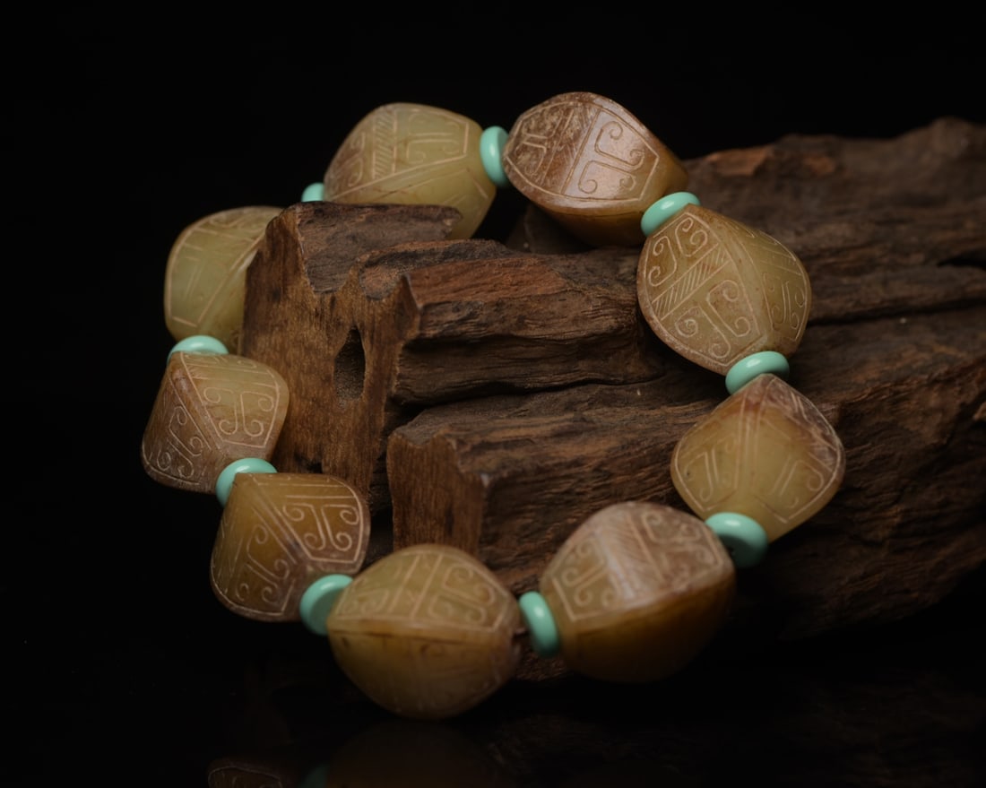 A Exquisite Hotan Jade Bracelets - 3