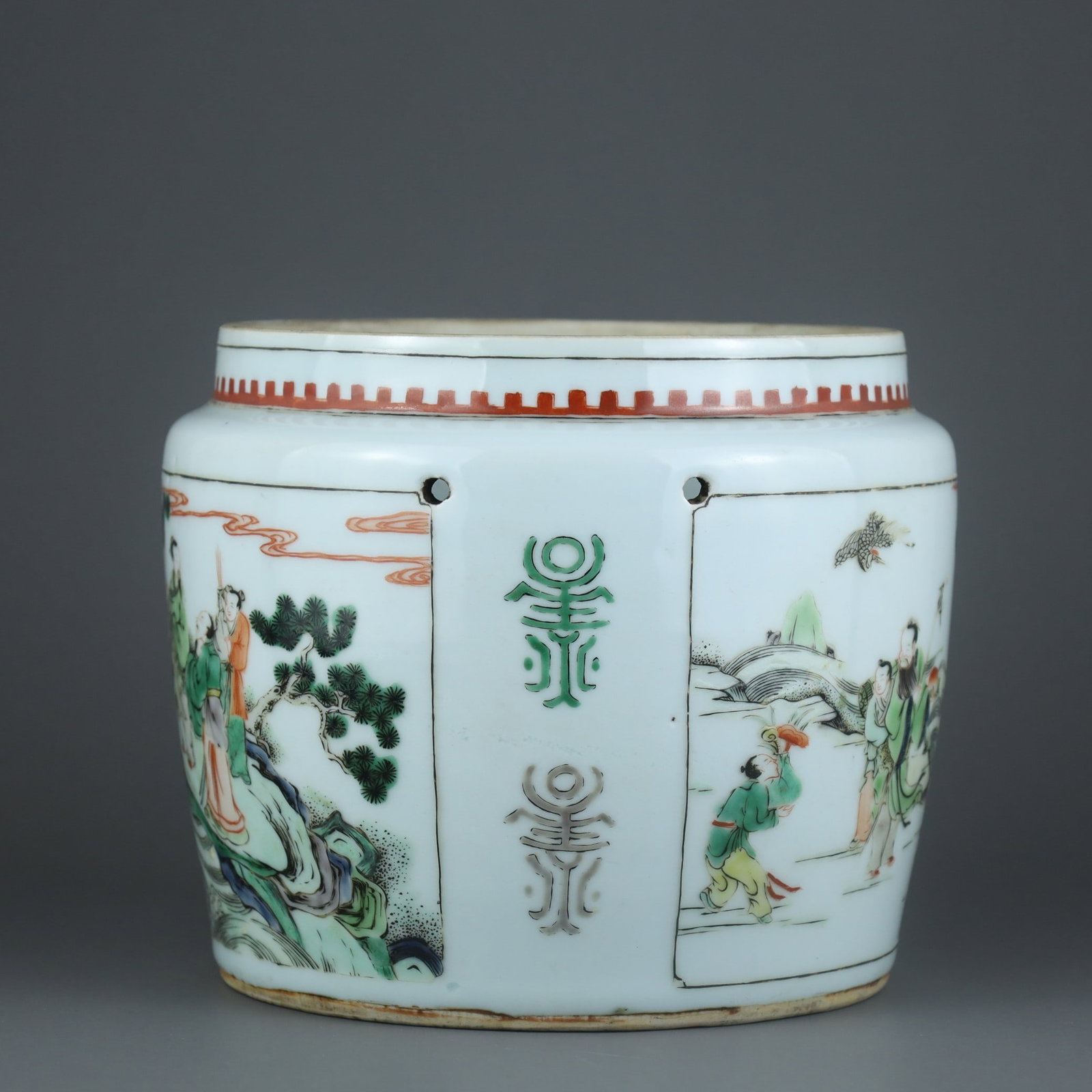A Exquisite Wucai Figures Pattern Jar - 2