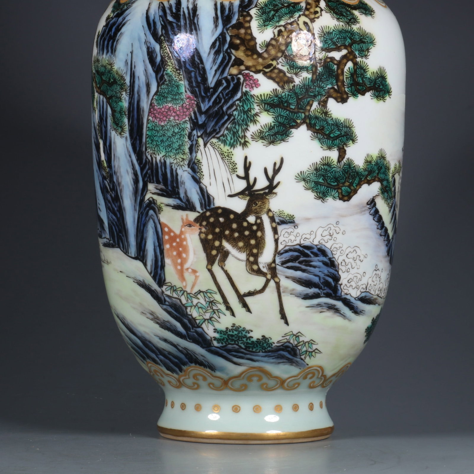 A Exquisite Famille-Rose Painted Gold Pine and Deer Pattern Bats Ear Vase - 5