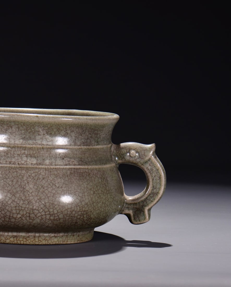 A Exquisite Ru yao Double-Ears Censer - 3