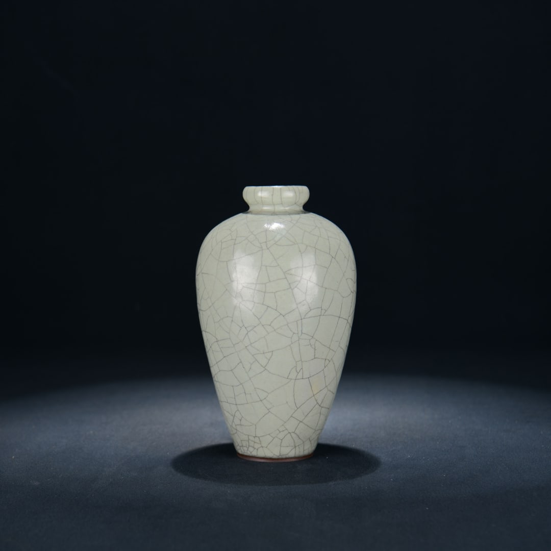 A Exquisite Guan yao Celadon Glzed Vase - 2
