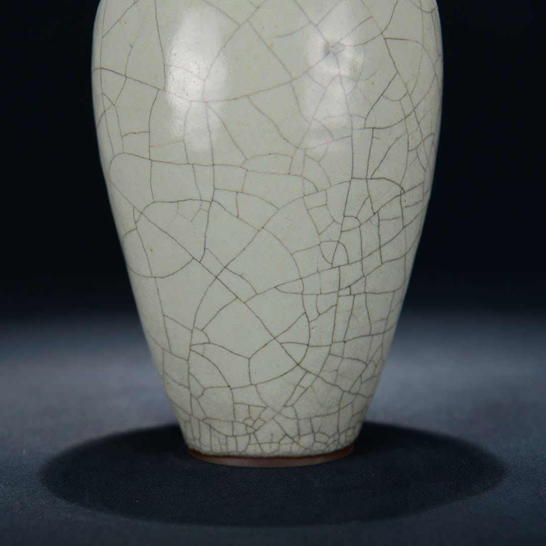 A Exquisite Guan yao Celadon Glzed Vase - 7