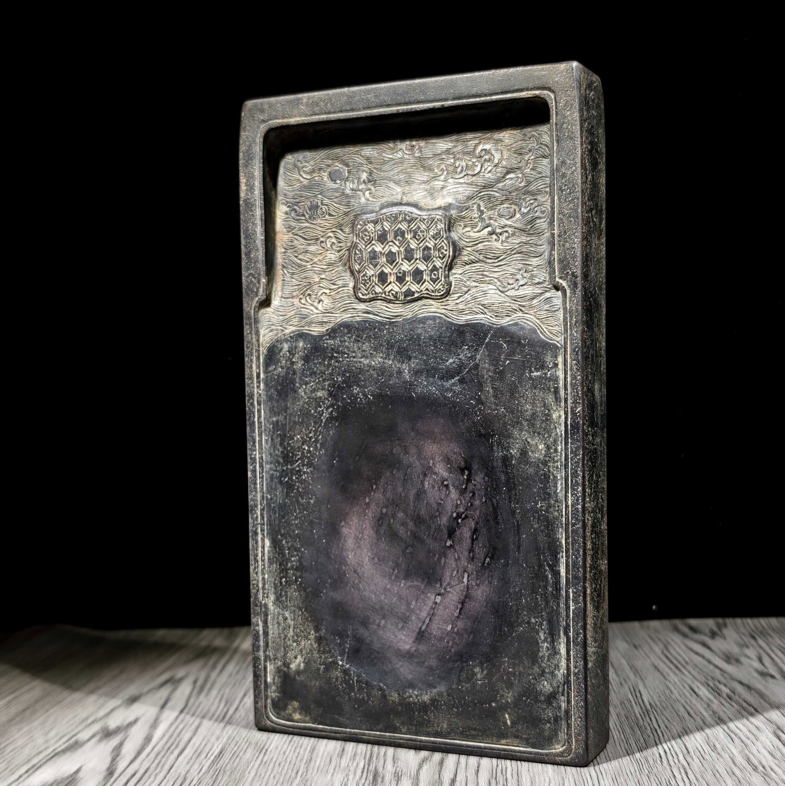 A Exquisite Gai Qi Mark Inkstone: A Exquisite Gai Qi Mark Inkstone,Qing Dynasty, China,With Mark,Size:9.8inx5.5inx1.3in 改琦款端砚,中国清代,带款