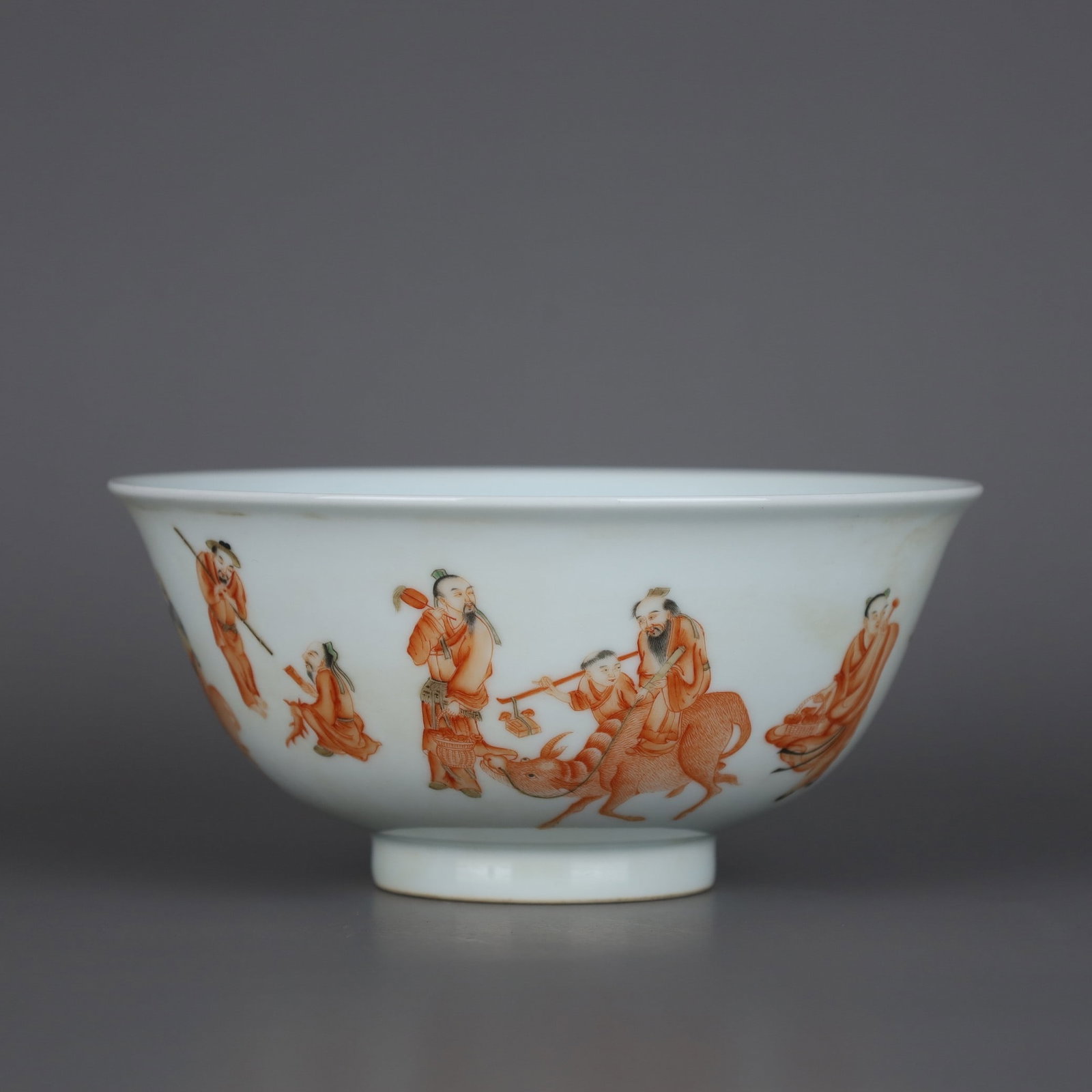 A Exquisite Iron-Red Figures Pattern Bowl: A Exquisite Iron-Red Figures Pattern Bowl,Qing Dynasty, China,Yongzheng Six-character Mark,Size:2.8inx6in 矾红人物纹碗,中国清代,雍