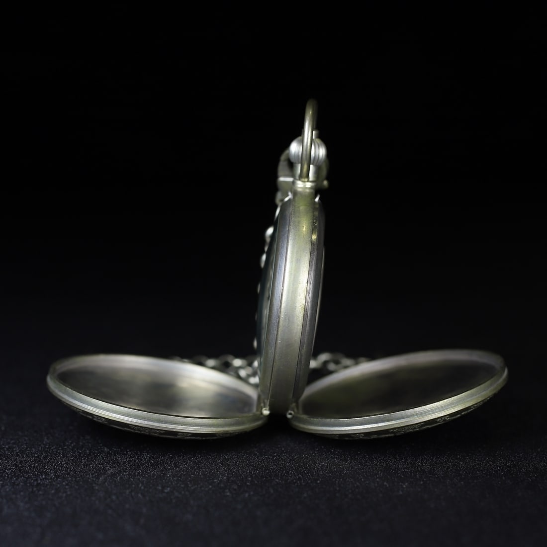 A Exquisite Silver Figures Pattern Double Opening Pocket Watch - 6
