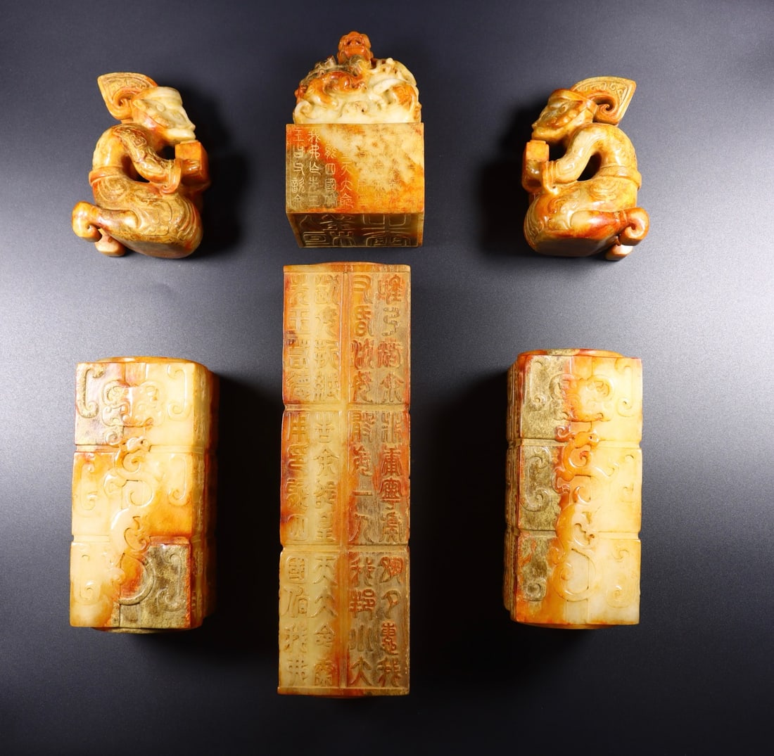A Set of Exquisite Hotan Jade Ornament: A Set of Exquisite Hotan Jade Ornament,Han Dynasty, China,Big:Size:10.6inx3.1inx3.1in(Big Zong),69.7inx3inx3.1in(Small Zong),3.3inx3.1inx5.5in(Seal),3inx2.6inx4.7in(Figure),Weight:11521g 一ä