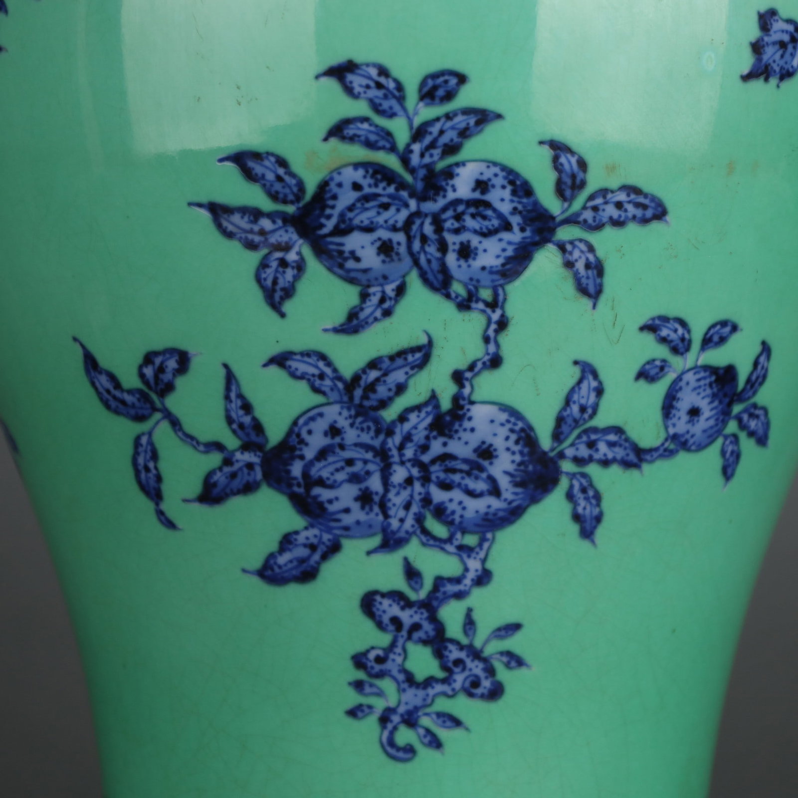 A Exquisite Green Glazed Blue and White Flower and Fruit Pattern Vase - 6