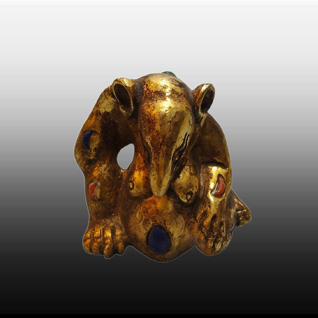 A Exquisite Gilt Bronze Inlaid Gems Bear Ornament: A Exquisite Gilt Bronze Inlaid Gems Bear Ornament,Han Dynasty, China,Size:2inx2in,Weight:233g 铜鎏金镶百宝熊摆件,中国汉代