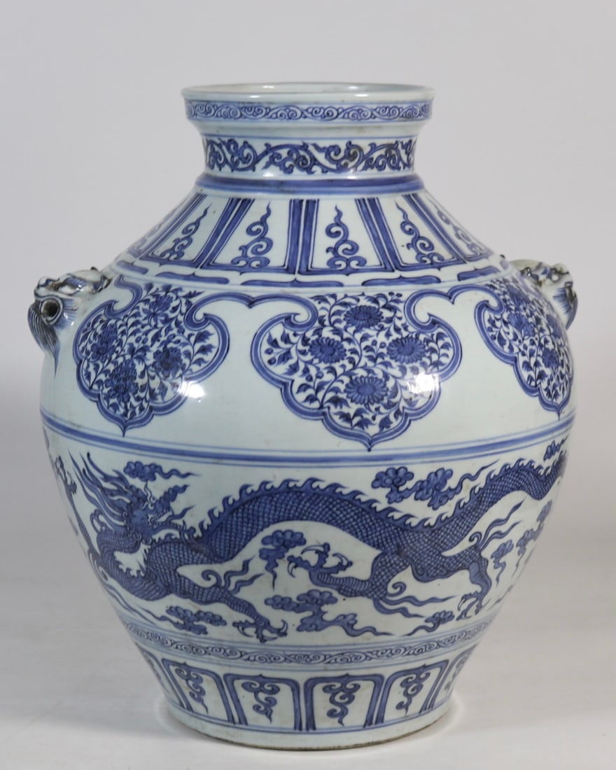 A Exquisite Blue and White Dragon Pattern Beast-Ears Jar: A Exquisite Blue and White Dragon Pattern Beast-Ears Jar,Yuan Dynasty, China,Size:15.4inx6.1in 青花龙纹兽耳罐,中国元代