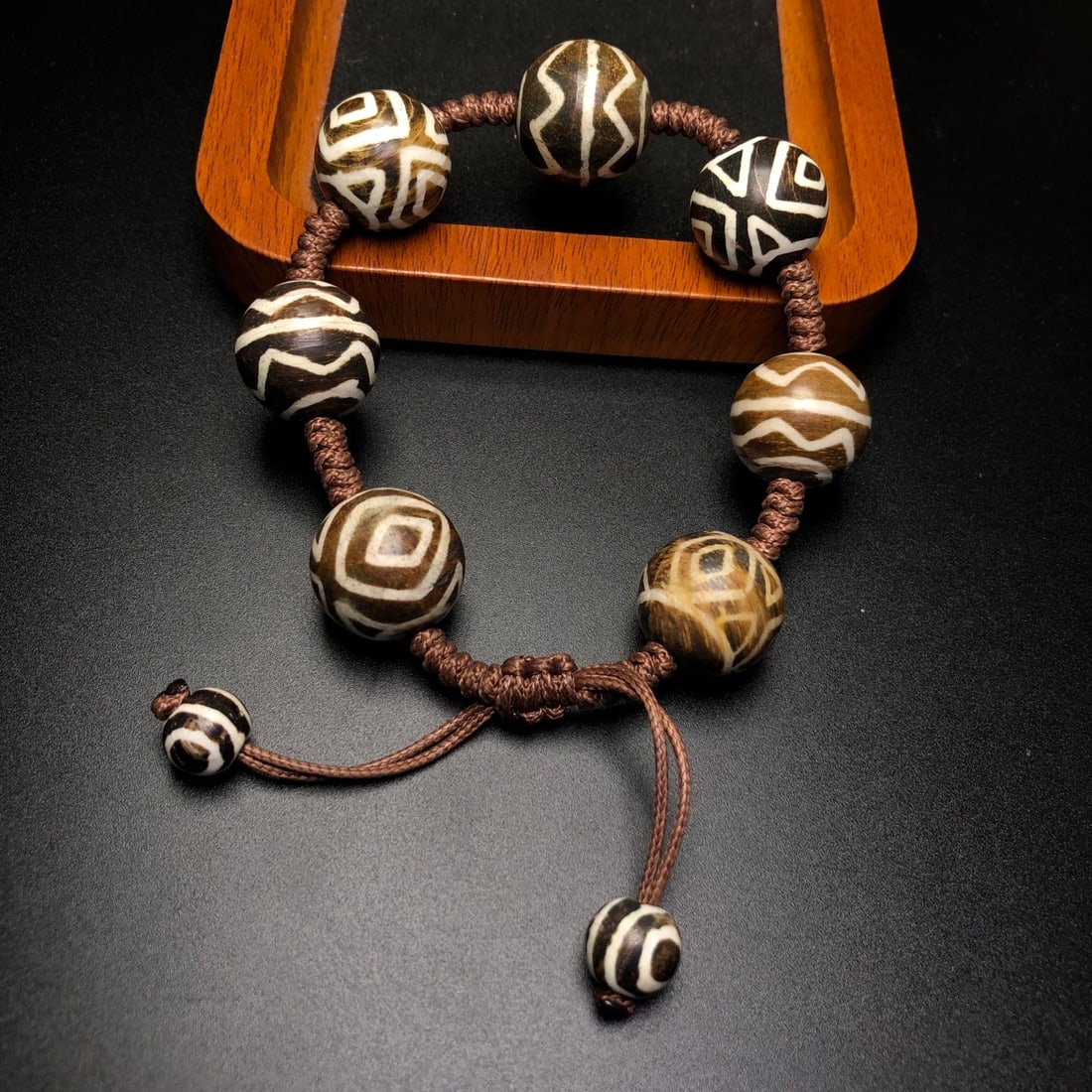 A Exquisite Dzi bead Bracelets - 6