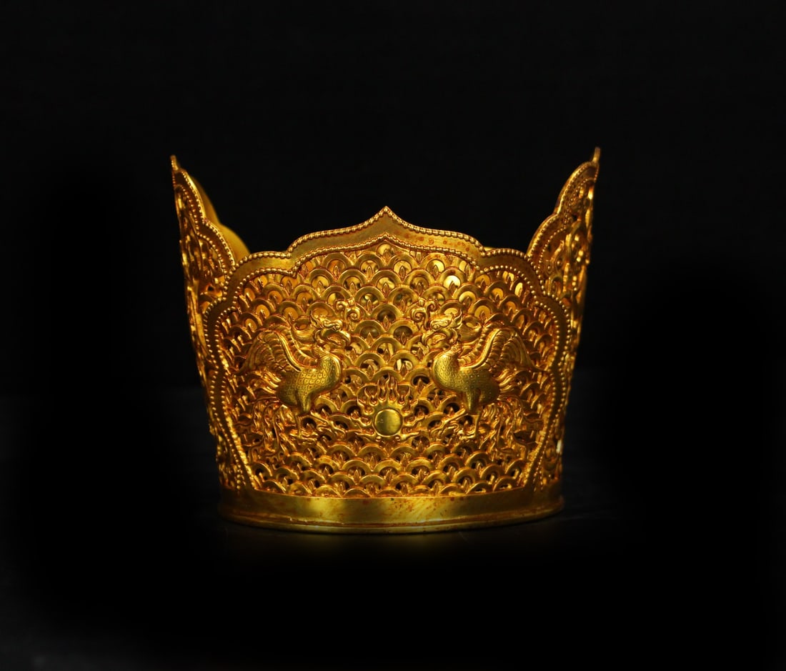 A Exquisite Gilt Bronze Hollow Phoenix Hat: A Exquisite Gilt Bronze Hollow Phoenix Hat,Qing Dynasty, China,Size:Diameter5.5inx4.5in,Weight:594g 铜鎏金镂空凤冠帽,中国清代