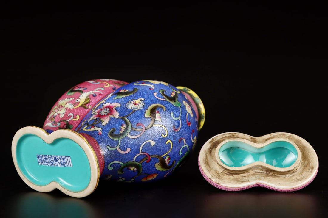 A Exquisite Enamel Flower Pattern Vase - 7