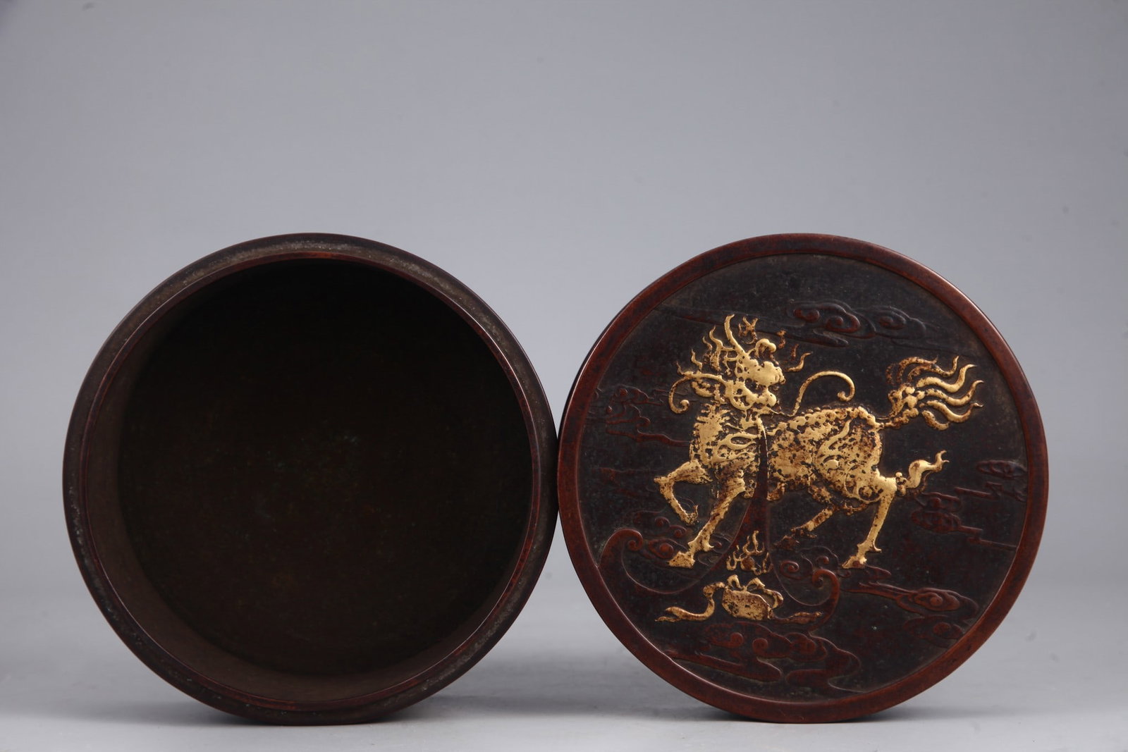 A Exquisite Gilt Bronze Dragon Pattern Box - 6