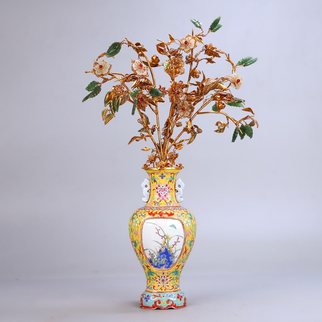 A Exquisite Famille-Rose Yellow Glazed Inlaid Gilt Bronze Flower Pattern Vase: A Exquisite Famille-Rose Yellow Glazed Inlaid Gilt Bronze Flower Pattern Vase,Qing Dynasty, China,Yongzheng Four-character Mark,Size:16.1inx10.6in ,Weight:865g 粉彩黄釉嵌