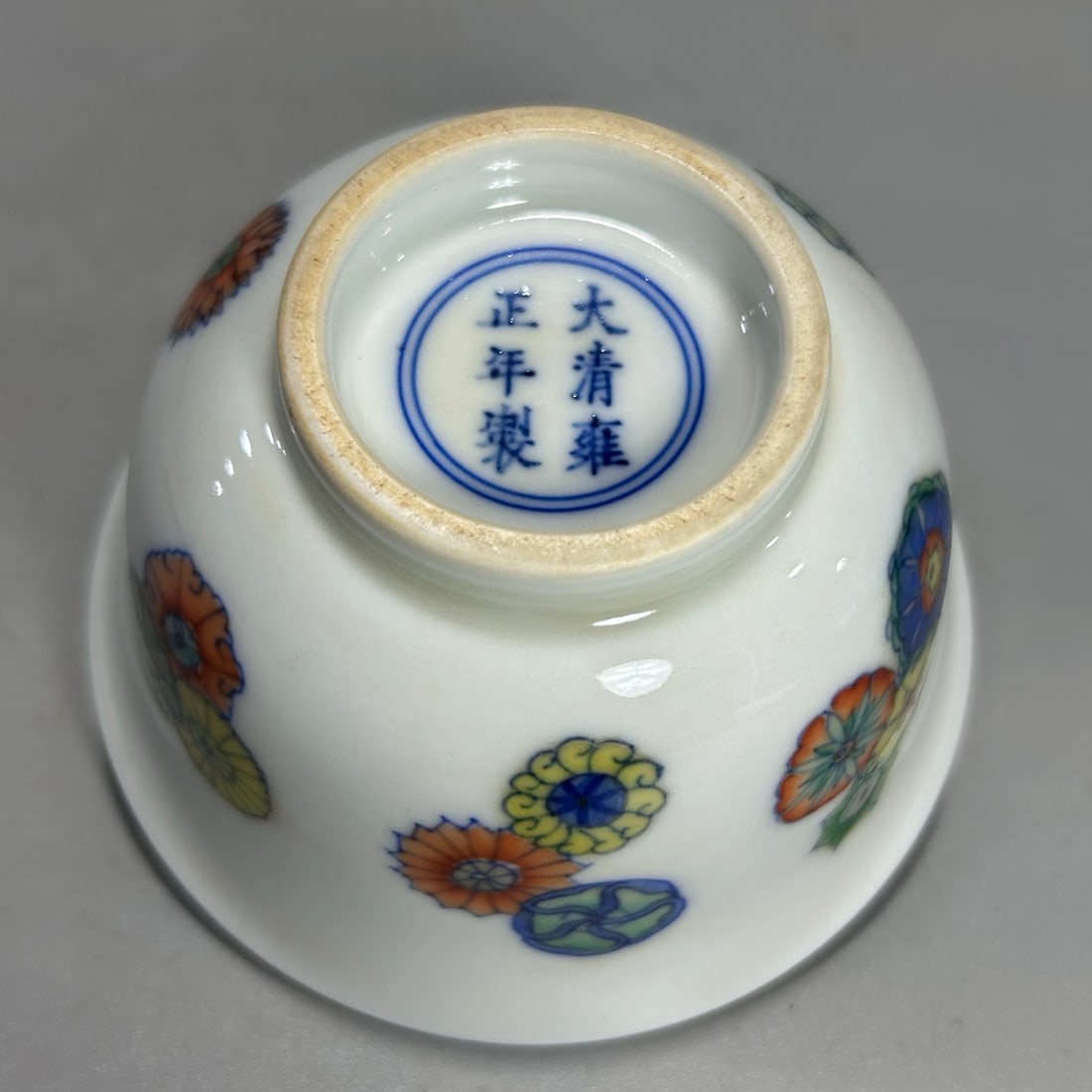 A Exquisite Doucai Flower Pattern Cup - 6