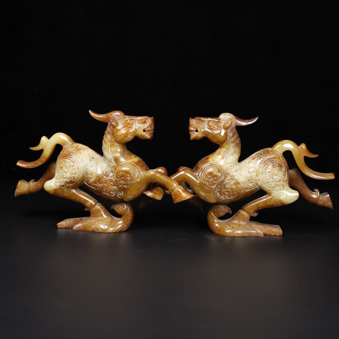 A pair of Exquisite Hotan Jade Horse Ornament: A pair of Exquisite Hotan Jade Horse Ornament,Han Dynasty, China,Size:7.9inx1.6inx4.9in ,Weight:660g 一对和田玉马摆件,中国汉代