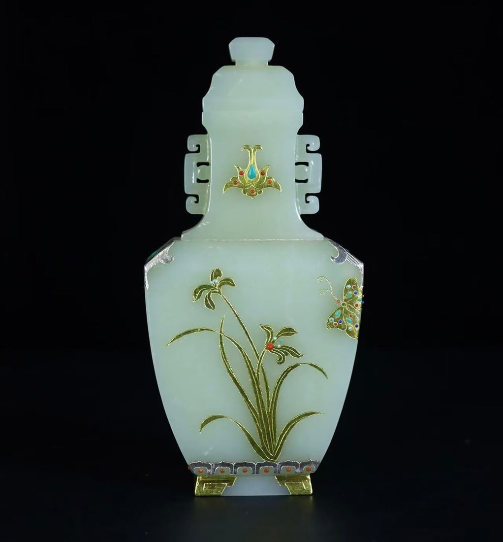A pair of Exquisite Hotan Jade Cover with Gold Flower Pattern Vase - 4