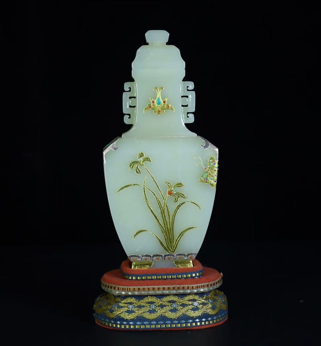 A pair of Exquisite Hotan Jade Cover with Gold Flower Pattern Vase - 7
