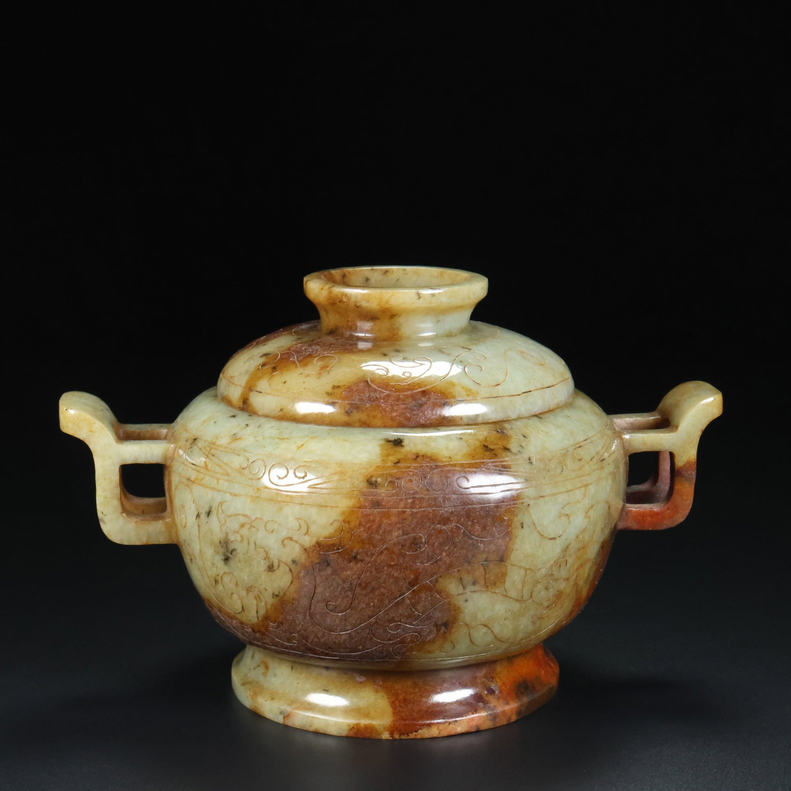 A Exquisite Hotan Jade Dragon Phoenix Pattern Double-Ears Censer: A Exquisite Hotan Jade Dragon Phoenix Pattern Double-Ears Censer,Tang Dynasty, China,Zhenguan Four-character Mark,Size:5.1inx7.5inx5.1in ,Weight:1026g 和田玉龙凤纹&