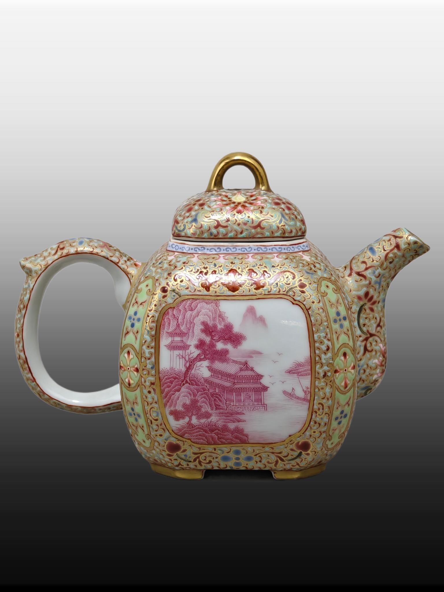 A Exquisite Enamel Painted Gold Landscape Pattern Bottle - 3