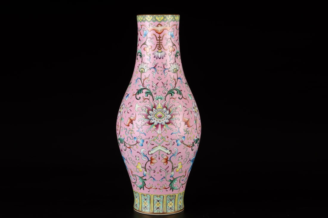 A Exquisite Famille-Rose Rouge-pink ground Lotus Pattern Vase: A Exquisite Famille-Rose Rouge-pink ground Lotus Pattern Vase,Qing Dynasty, China,Qianlong Six-character Mark,Size:15inx6.5in