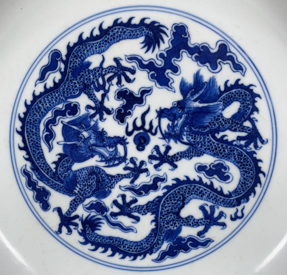 A Exquisite Blue and White Dragon Pattern Plate - 2
