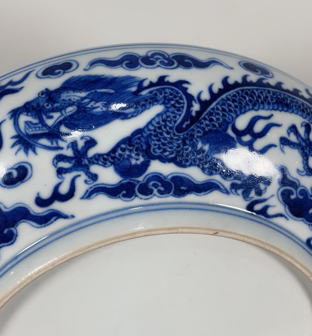 A Exquisite Blue and White Dragon Pattern Plate - 8
