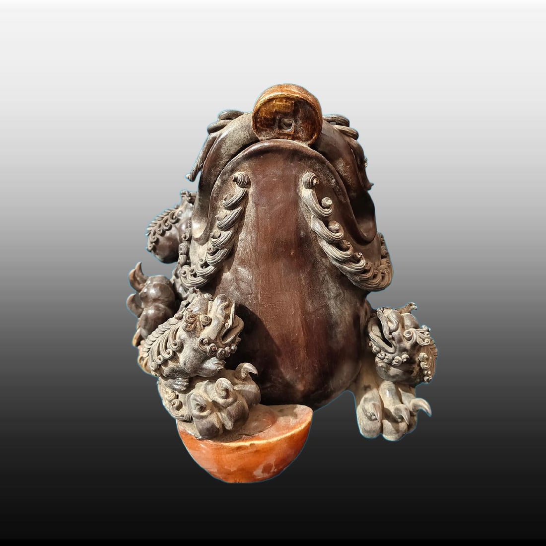 A Exquisite Shiwan Porcelain Golden Toad Ornament: A Exquisite Shiwan Porcelain Golden Toad Ornament,Qing Dynasty, China,With Mark,Size:15.7inx12.6inx12.6in 石湾瓷金蟾摆件,中国清代,