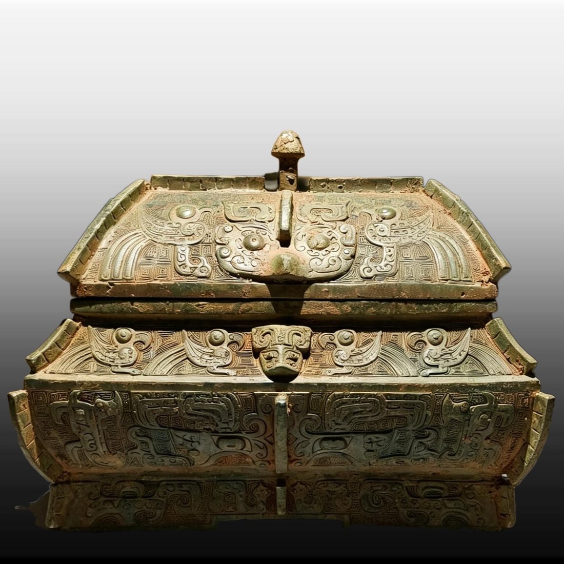 A Exquisite Bronze Phoenix Pattern Jar: A Exquisite Bronze Phoenix Pattern Jar,Ancient Time, China,Size:11inx13inx7.1in 青铜凤鸟纹罐,远古时期