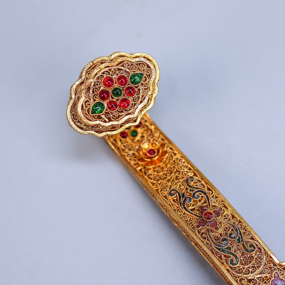 A Exquisite Cloisonné Inlaid Hotan Jade Ruyi - 4